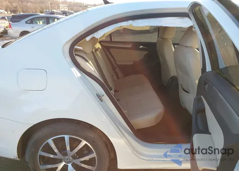 2017 Volkswagen Jetta 1.4T Se from USA, damaged, VIN 3VWDB7AJ5HM395889